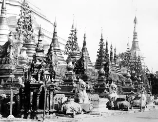 Basis der Shwedagon-Pagode in Rangun, Burma